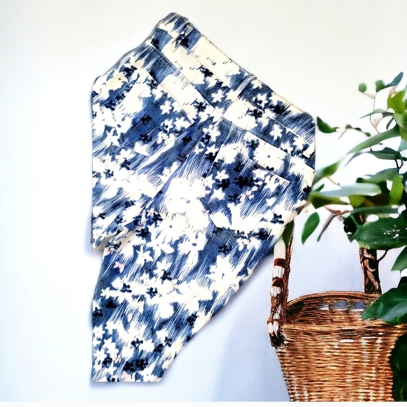 Womens Pull on jeans size medium - Picture 5 of 7